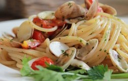 Spaghetti di Gragnano alle vongole veraci